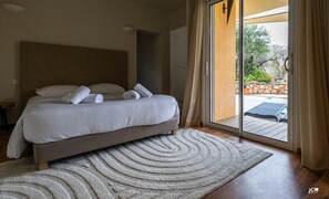 5 makuuhuonetta, silitysrauta/-lauta, Wi-Fi, vuodevaatteet