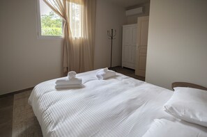 5 Schlafzimmer, Bügeleisen/Bügelbrett, WLAN, Bettwäsche