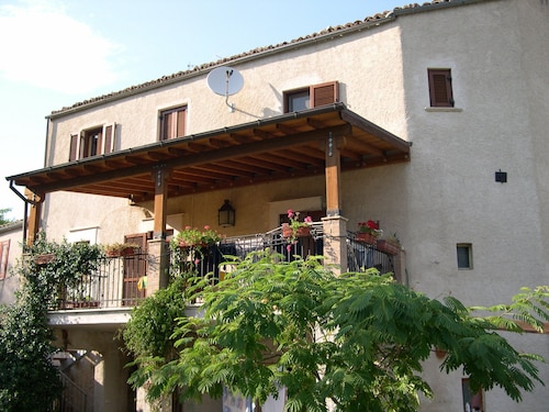 Castiglione A Casauria: House / Villa - CASTIGLIONE A CASAURIA