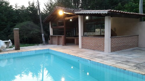 Field townhouse with Fish-Pay at the door