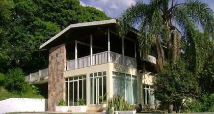 Field townhouse with Fish-Pay at the door