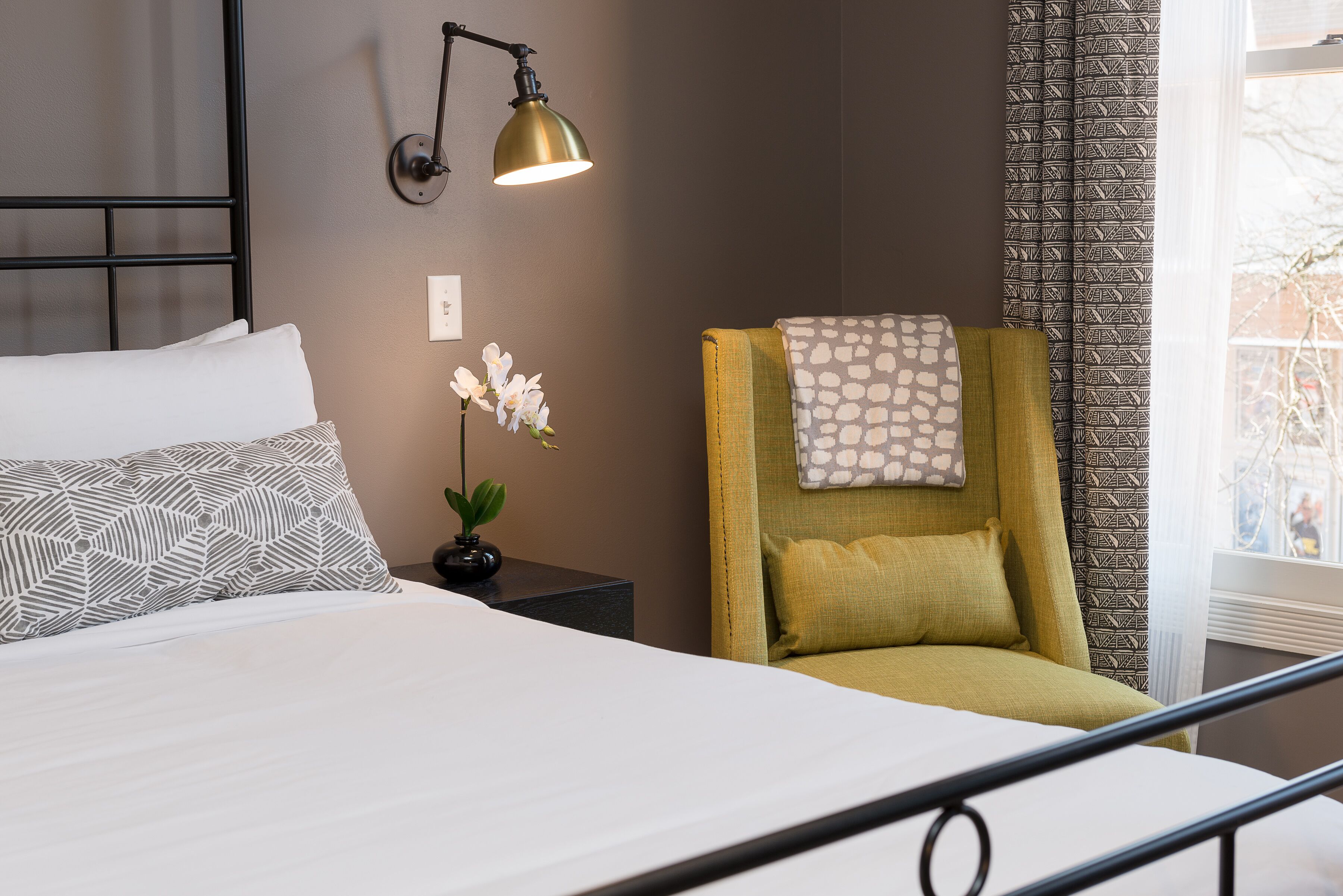 Townsman Hotel: Poe | 0 Bed, 1 Bath