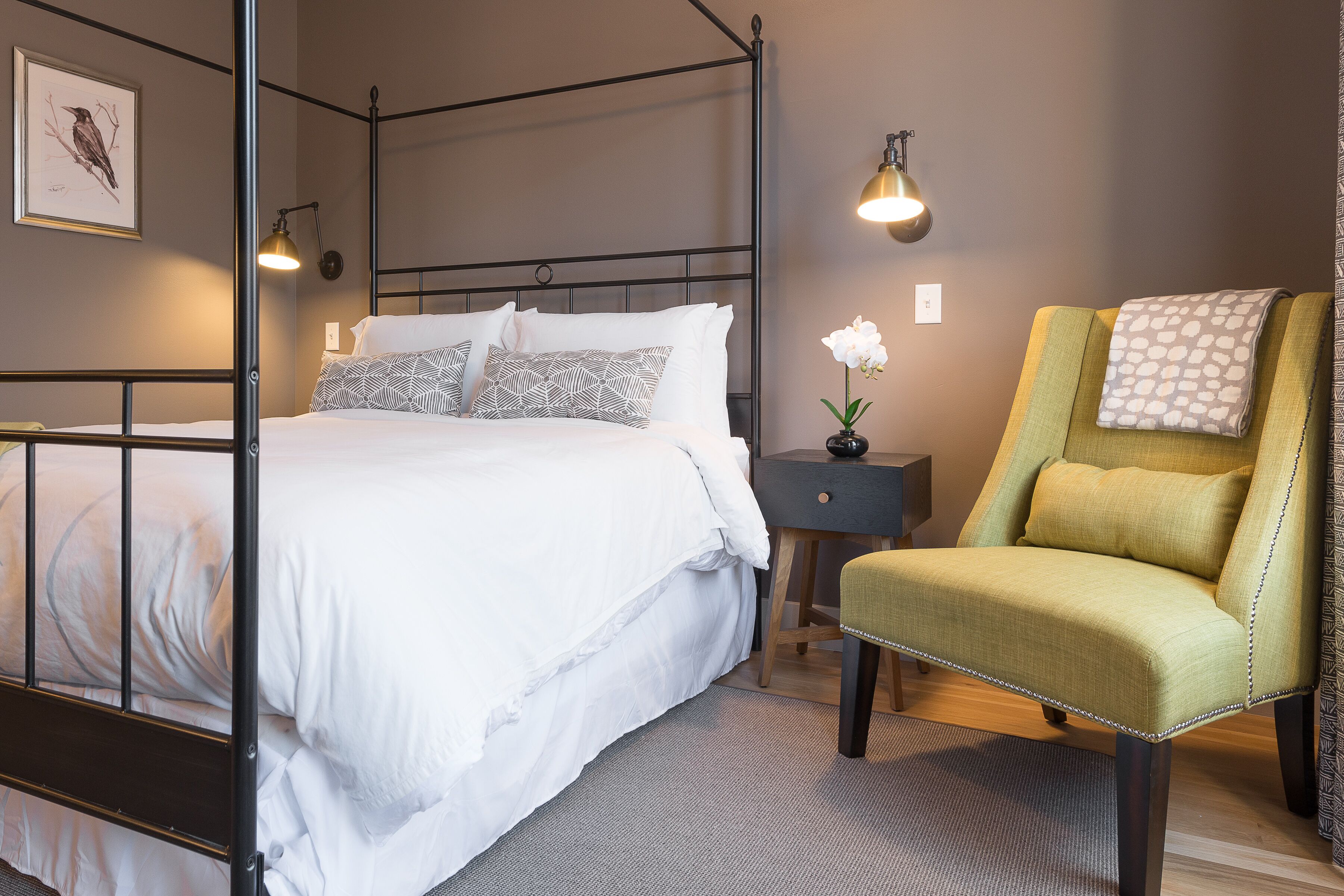 Townsman Hotel: Poe | 0 Bed, 1 Bath