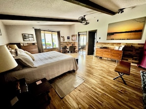 5 habitaciones, escritorio y wifi