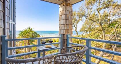 Oceanfront Retreat for Two Couples
