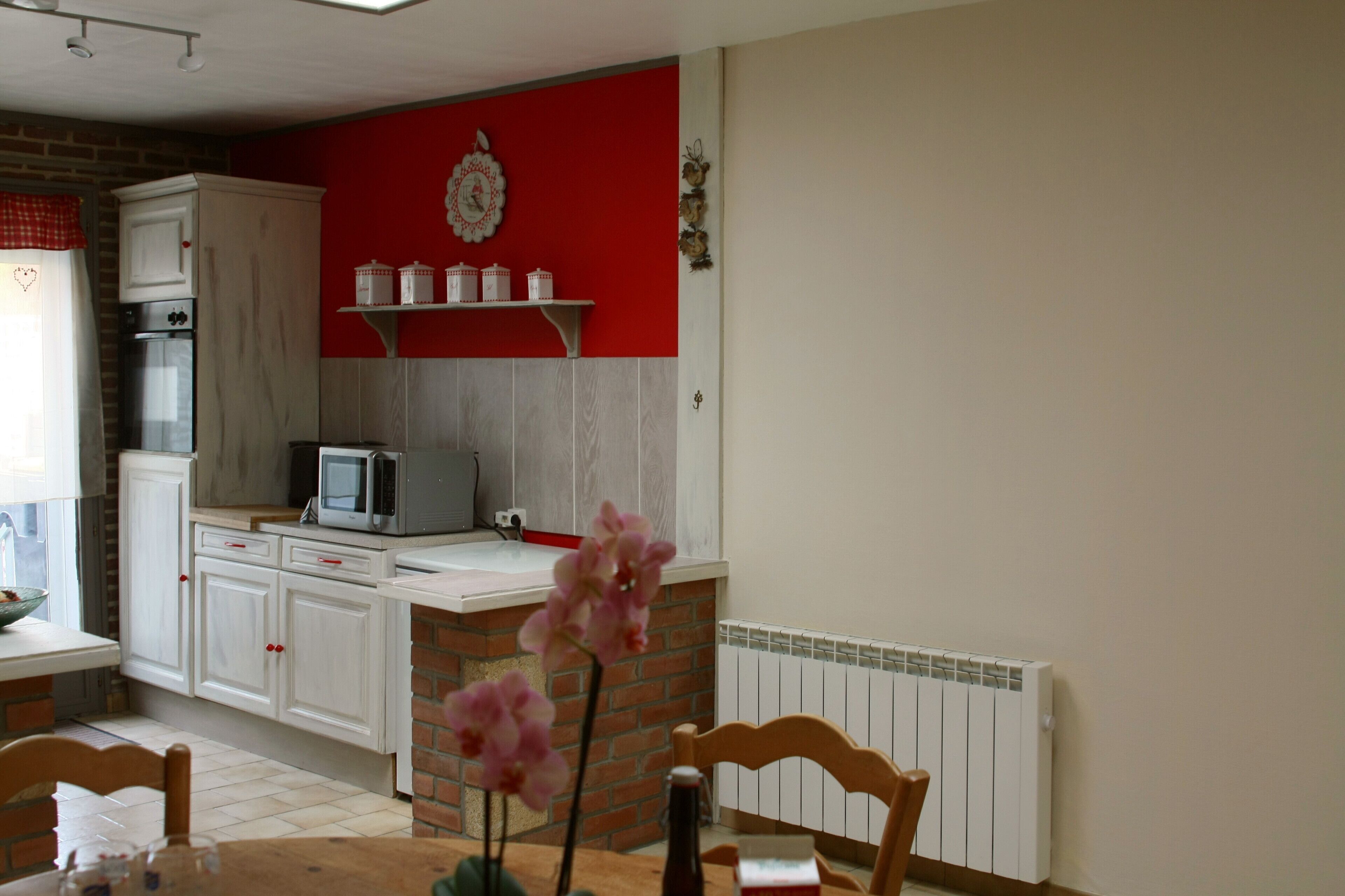 Romantic style cottage for 4 to 6 people