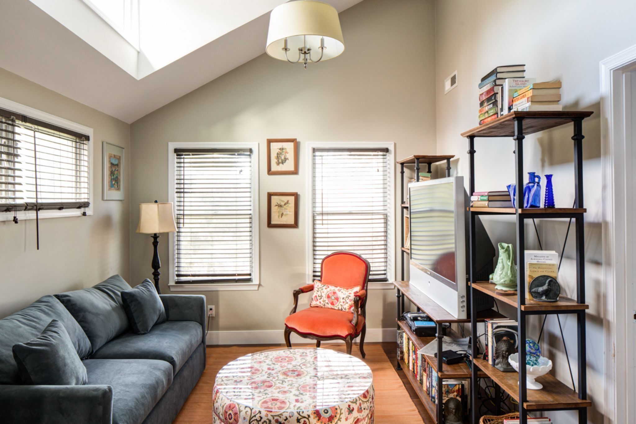 Guest House on Locust | 1 Bedroom, 1 sleeper sofa, 1 Bath