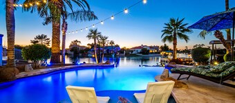 Ulastelig Val Vista Lakes Waterfront Resort stil hjemme i et inngjerdet fellesskap