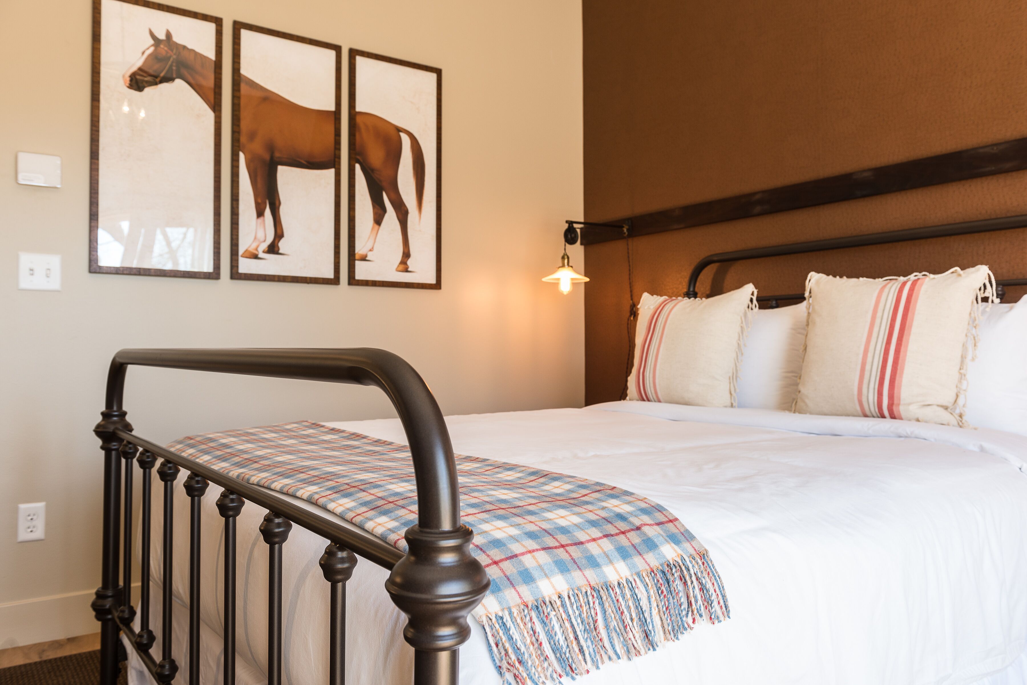 Townsman Hotel: Secretariat | 0 Bed, 1 Bath