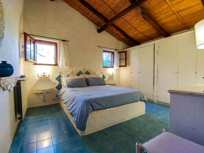 2 chambres, fer et planche à repasser, lit parapluie, Wi-Fi gratuit