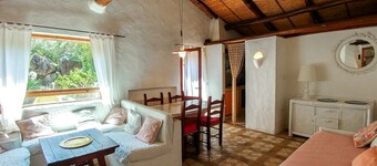 Nice Villa with large garden - Costa Smeralda - Sardinia