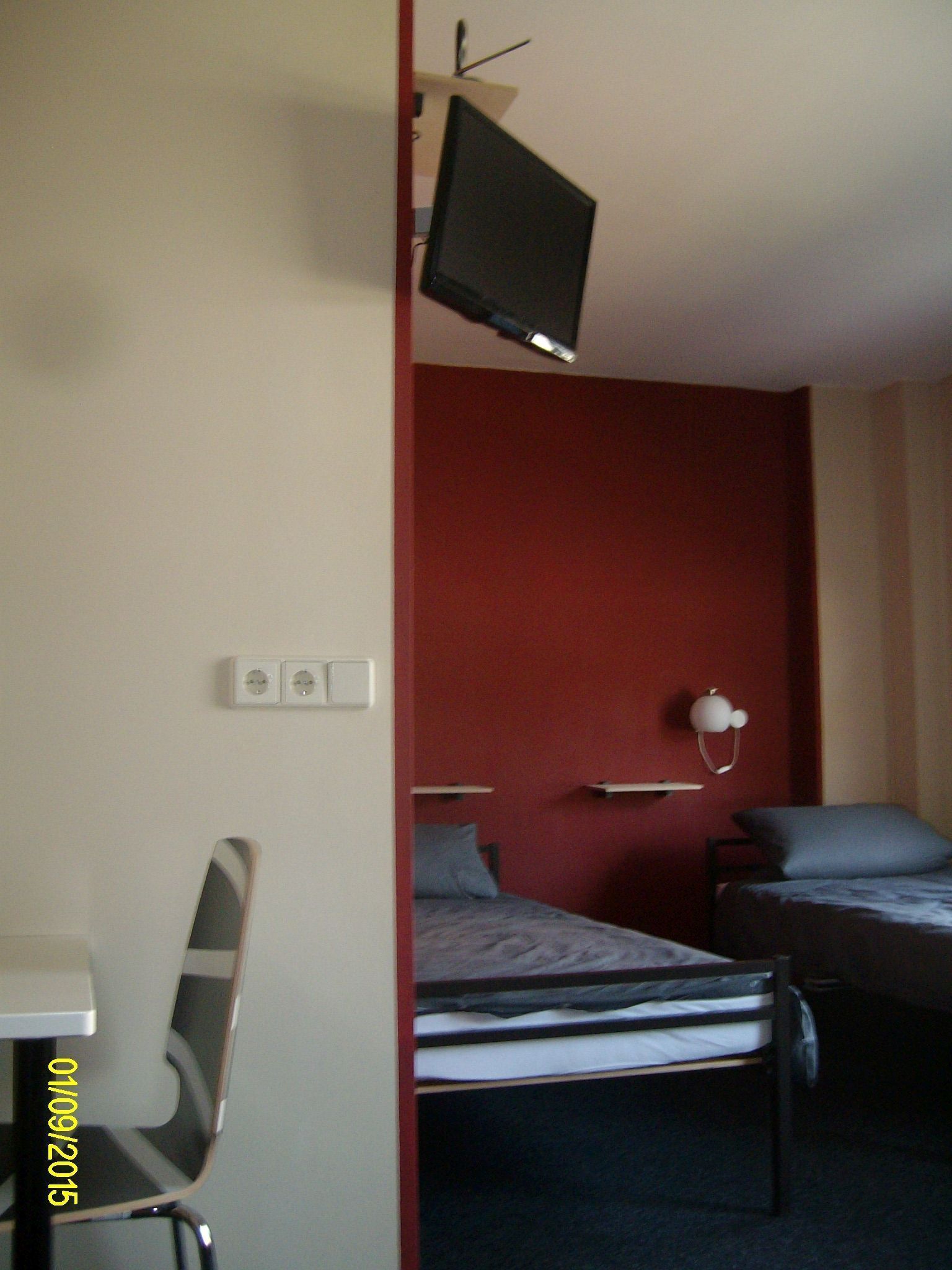 Living in modern apartments - with a culture cafe, vegetarian cuisine and more ..