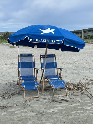 On the beach - Beach, Pool 1st Floor Unit Beautiful Isle of Palms Near Charleston (Isle of Palms, SC)
