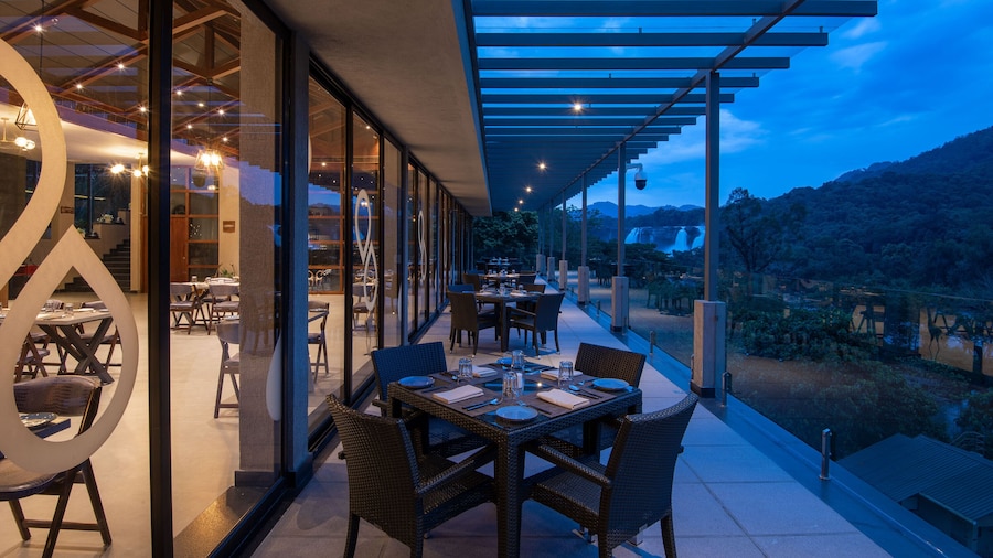Niraamaya Retreats Samroha Athirappilly