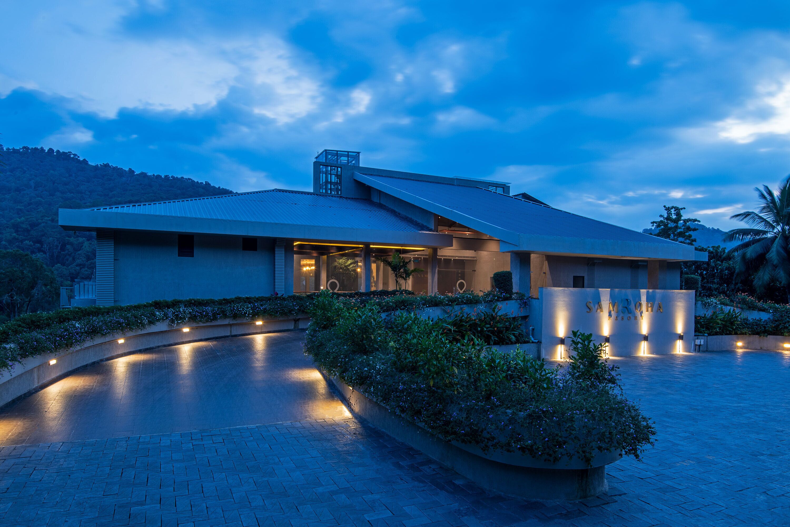 Front of property – evening/night