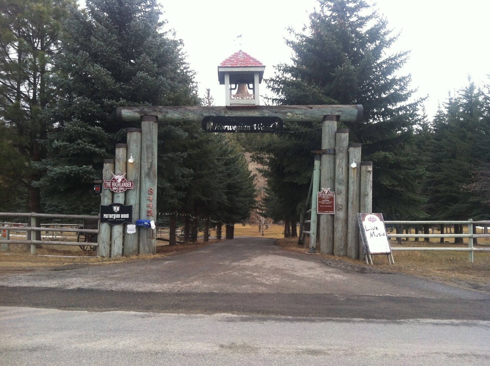 Fall in Love with Glamping in a Comfy Queen Bed!
