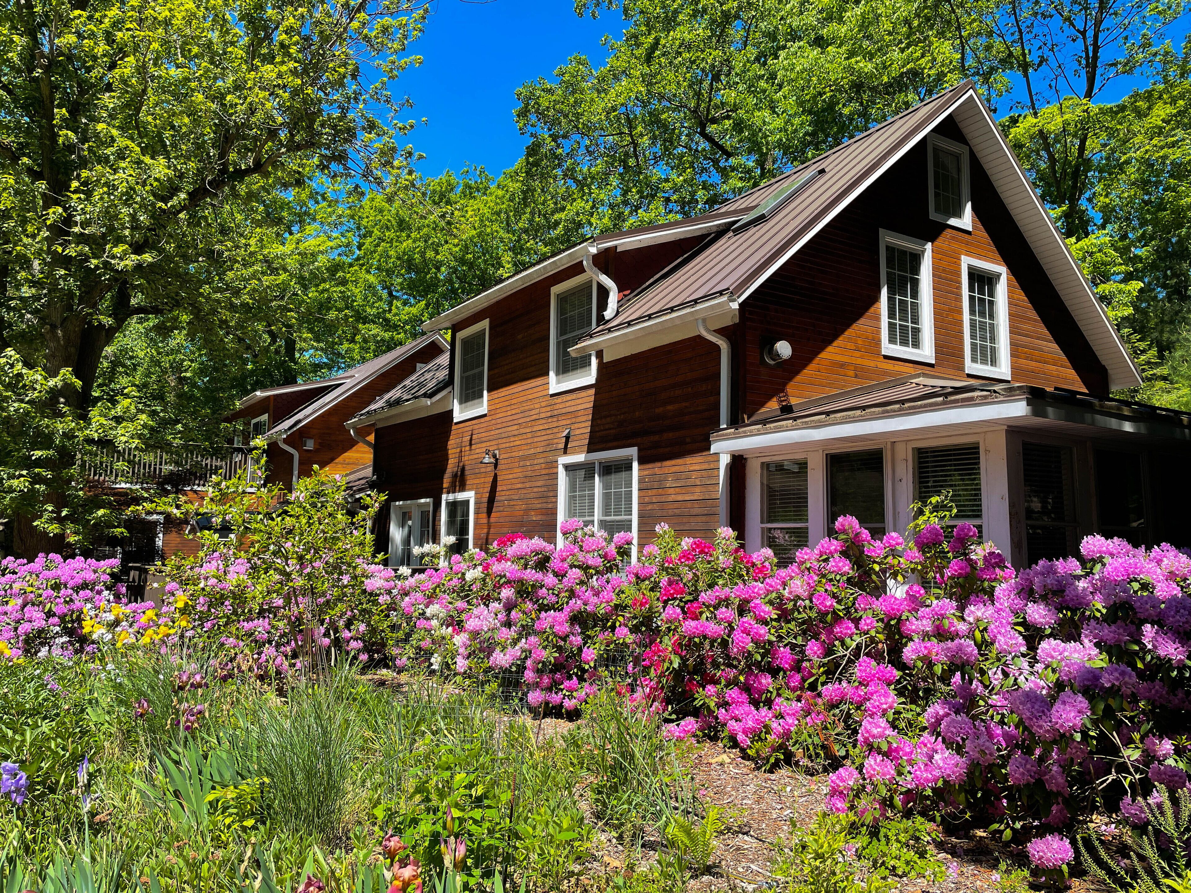 Stunning Estate on 30 Acres With Pool, Kayaking, Woods/Trails, Farm, Near Beach!