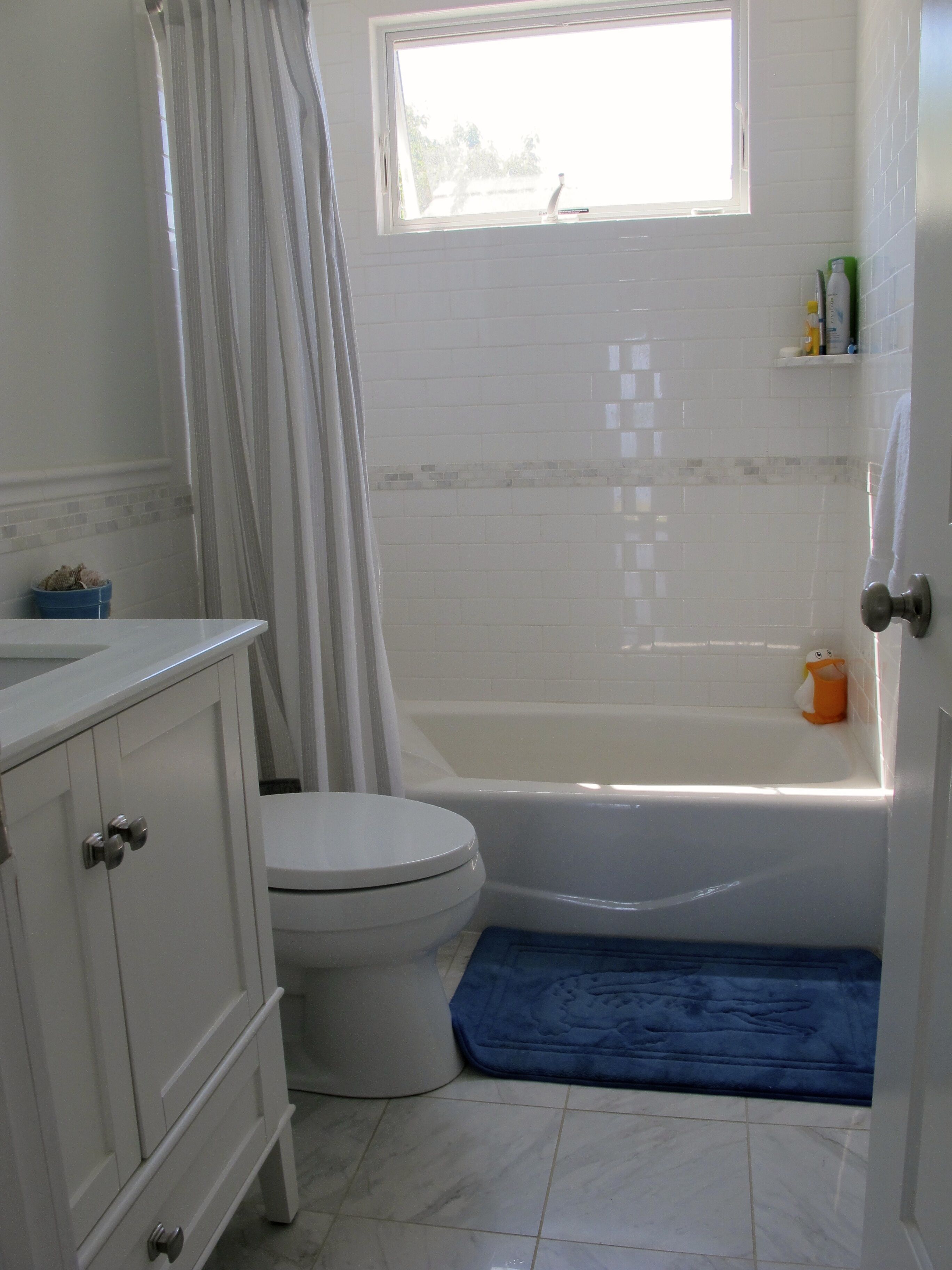 One Of A Kind, Resort- Like Waterfront Cottage In Wine Country