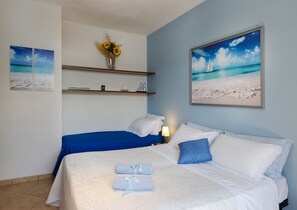 3 chambres, lit de bébé portatif, Wi-Fi, literie fournie
