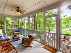 Interior - Ideal Mountain Lodge Living on Lake Toxaway (Lake Toxaway)