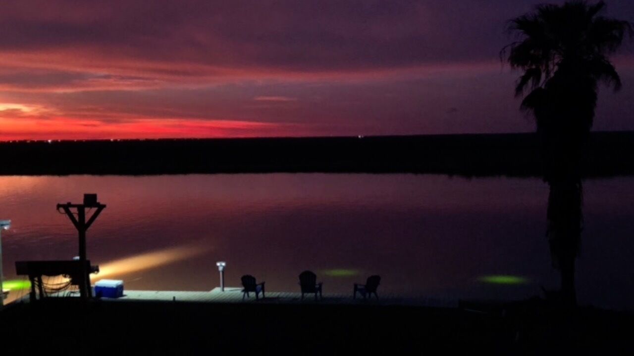 Nov. SALE! Imagine... Relaxing Island Stay with Fishing, Beach, ICW, & More!