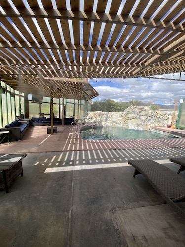 Vacation home for rent-garden with mineral waters-Near Agua hotel and Casino