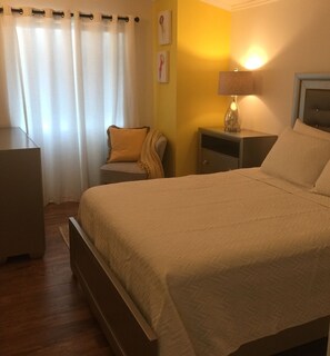 5 Schlafzimmer, Bügeleisen/Bügelbrett, kostenloses WLAN, Bettwäsche