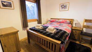 3 chambres, fer et planche à repasser, lit parapluie, Wi-Fi gratuit