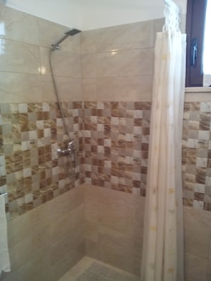 Bathroom - The grandparents' house of 1945 (Spongano)