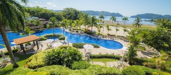 Casa Patron 6 bdrs pool in Los Suenos