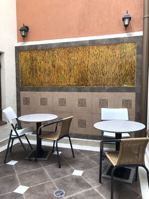 Café da manhã continental grátis todos os dias