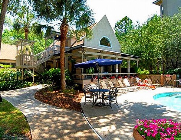 Outdoor pool, a heated pool