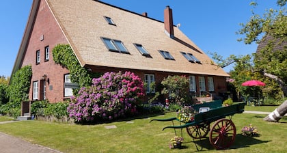 Appartement 3 *** dans le confort d'une ancienne ferme au toit de chaume de 1746
