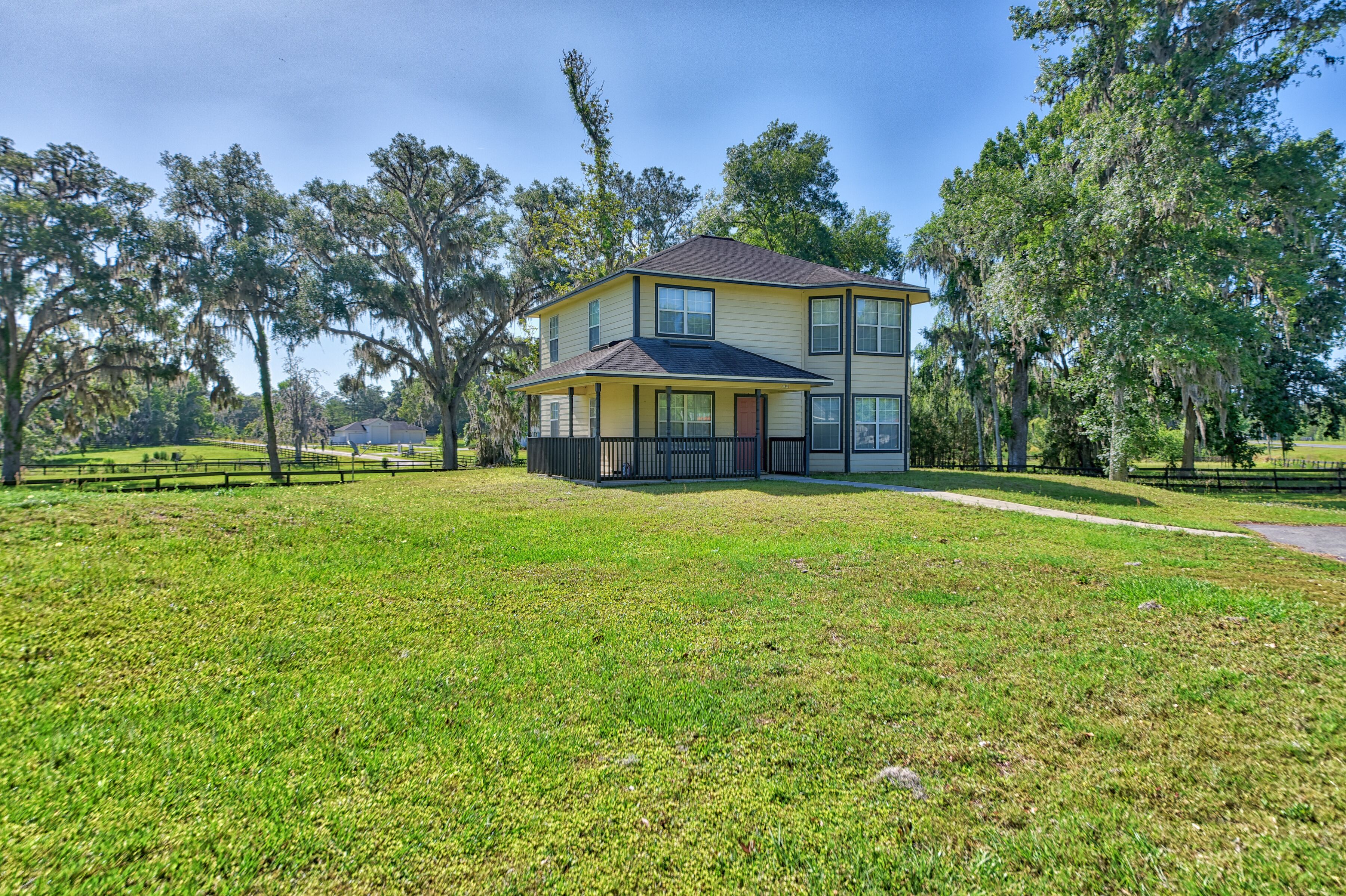 Equestrian Retreat  In The Heart of Horse Country!