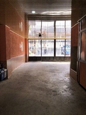 Free self-parking - Hotel Campin Inn (Bogotá)