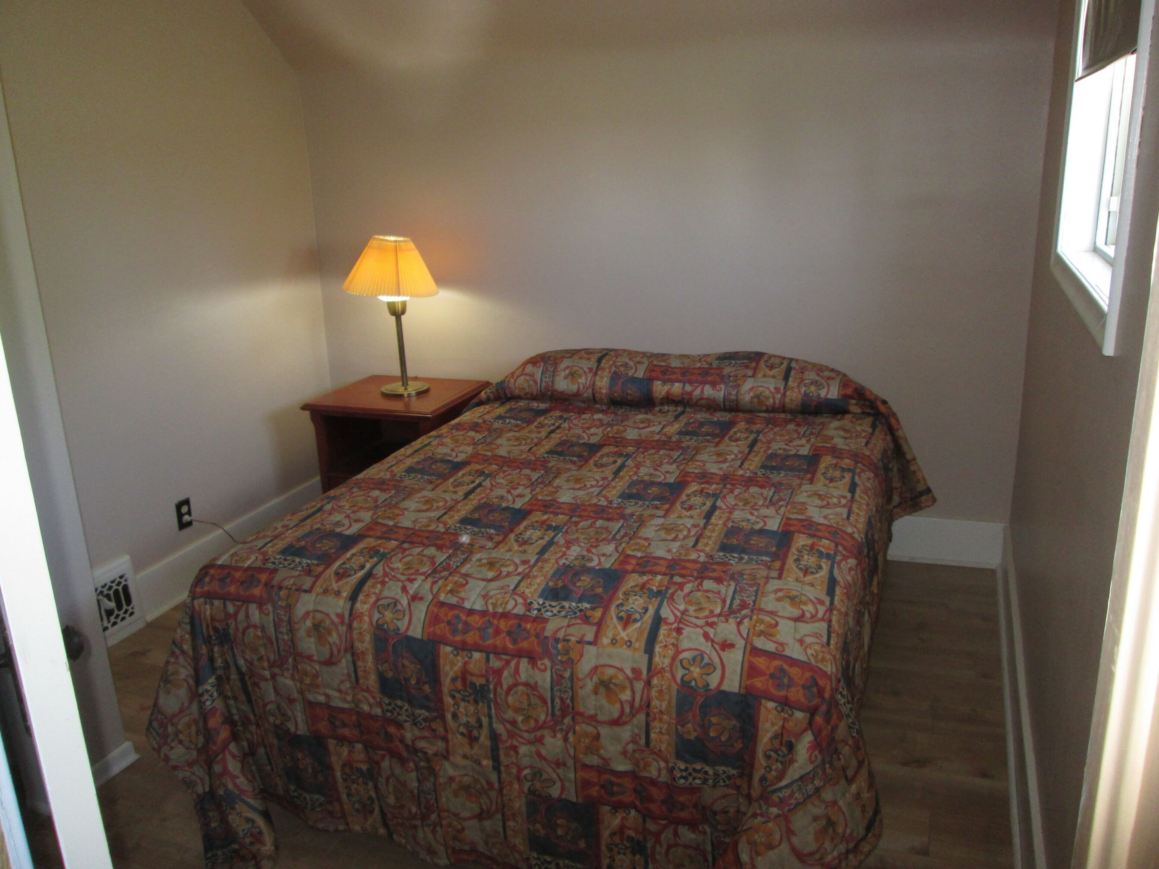 Relaxing Prairie Farm House for Travelers, Birders and Hunters