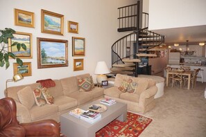 TV, fireplace, stereo