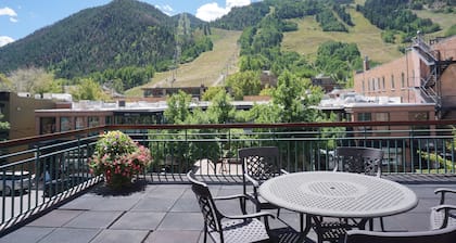 Location! Location! Location! Outstanding Views of Ajax (203040-6863)