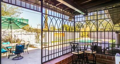 Central Tucson Charmer recientemente renovado casa entera con piscina!