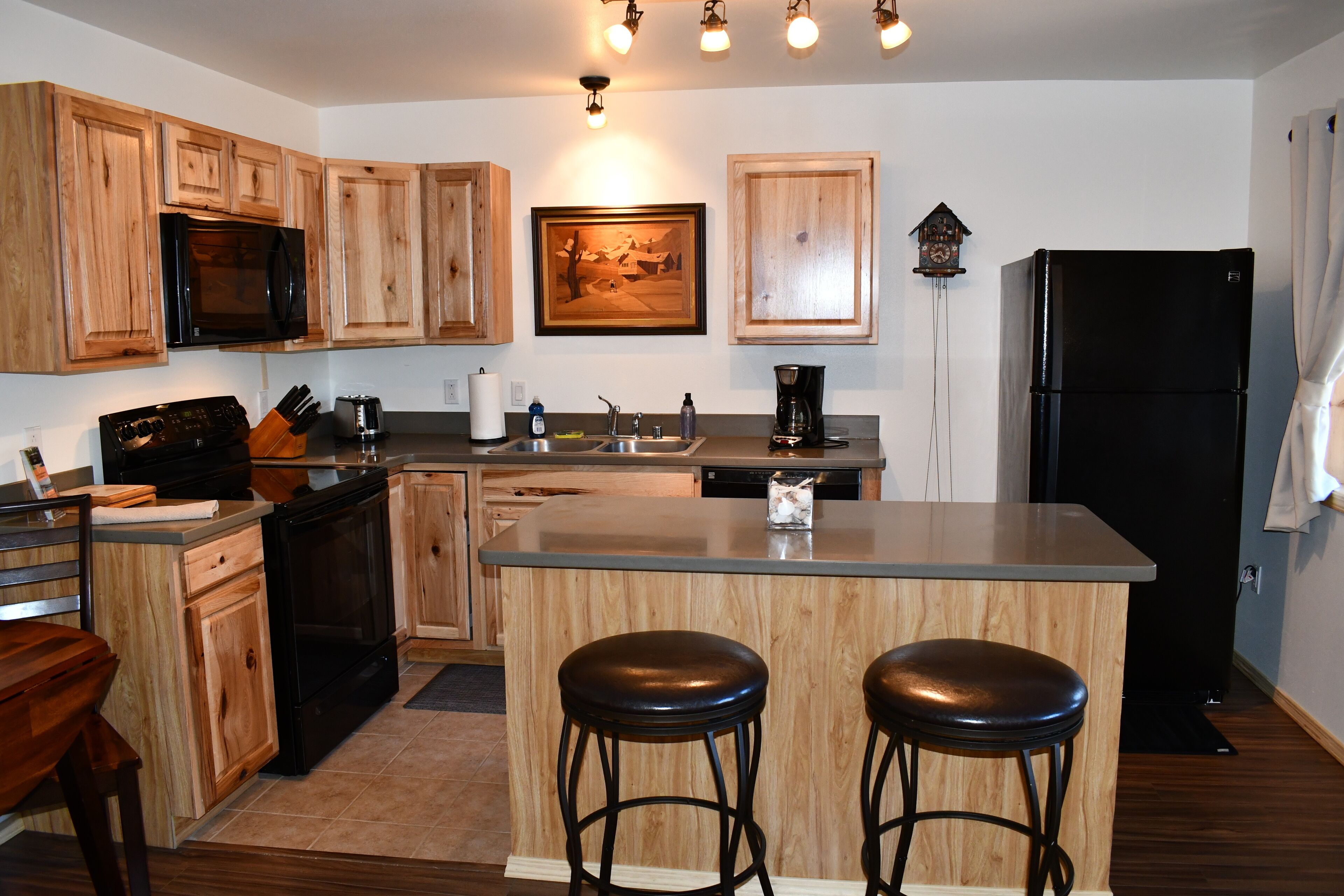 Enjoy this Newly Constructed Luxury Suite surrounded by Alaska's Natural Beauty