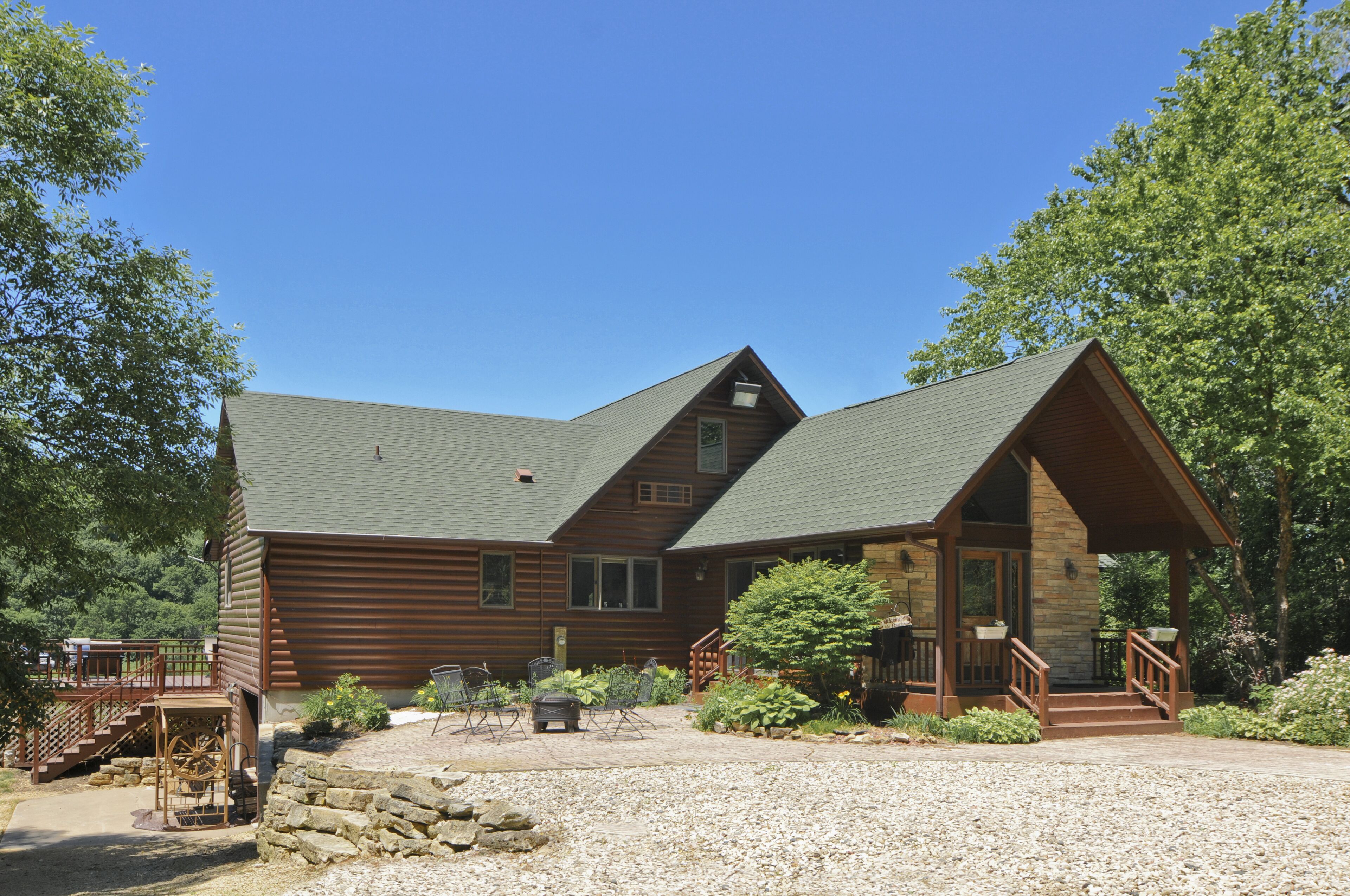 The 6 Bedroom Lodge overlooking the valley at Big Valley Ranch 