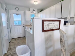 Interior - Fresh Updates | Harbor House B6 - Awesome Beach Front Views, Free WiFi, Prime location (Gulf Shores)