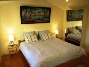 4 chambres, fer et planche à repasser, lit parapluie, Wi-Fi gratuit