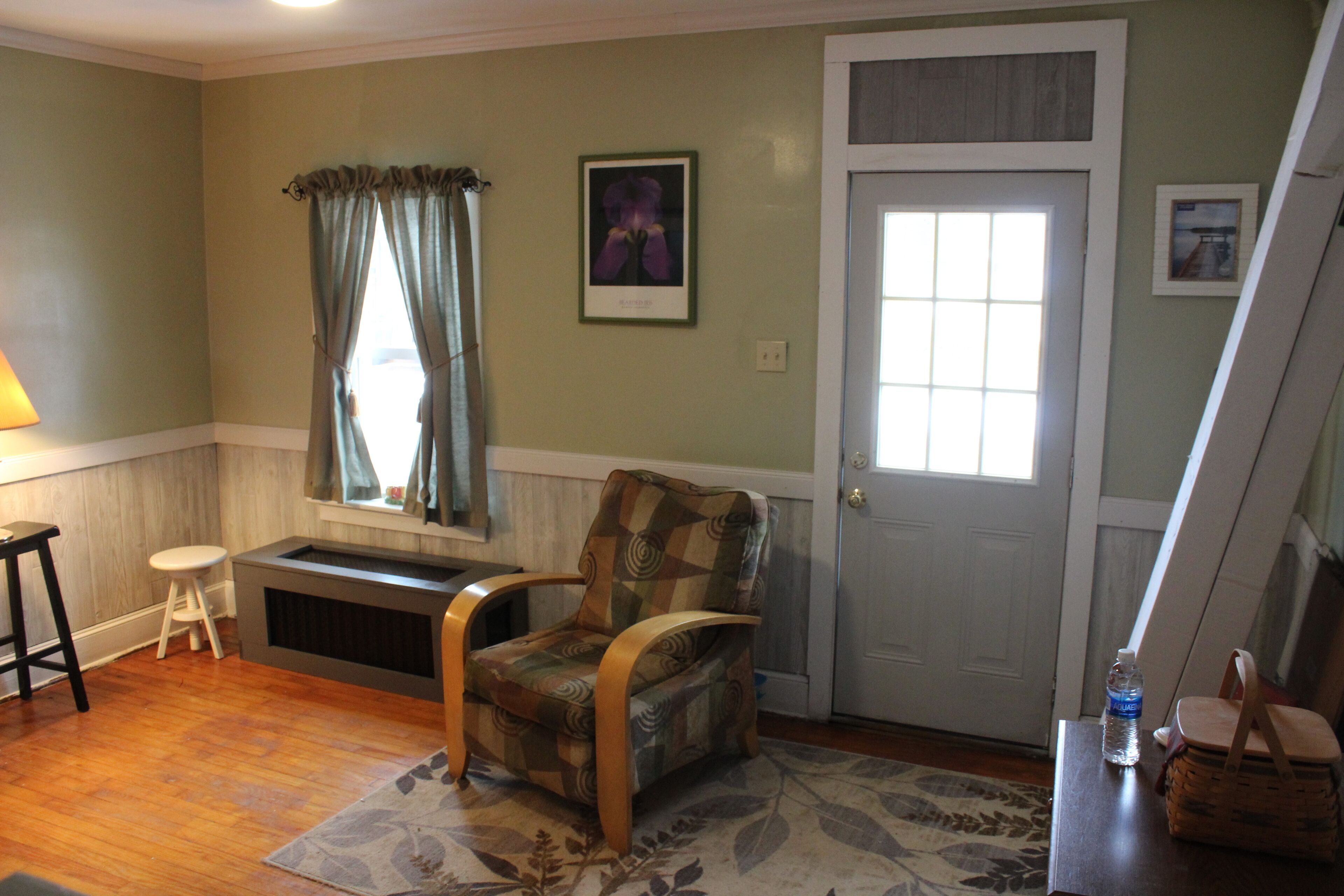 We are ATV FRIENDLY  AMPLE PARKING  AND  FENCED IN YARD FOR YOUR FURRY FAMILY.