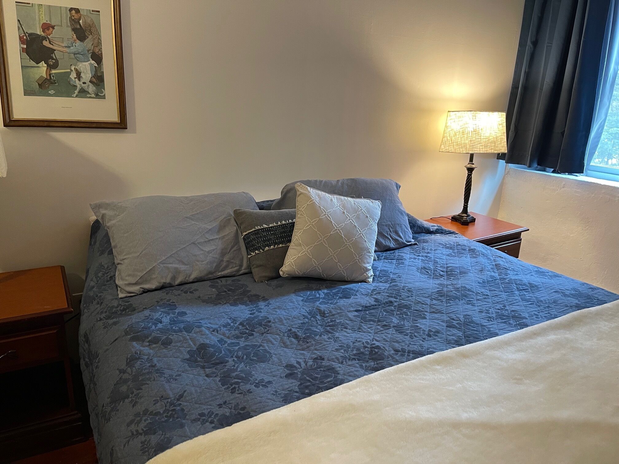 Rustic Inn in the Shaker Tradition