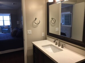 3 bedrooms, iron/ironing board, travel cot, WiFi