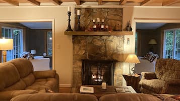 Smart TV, fireplace, books