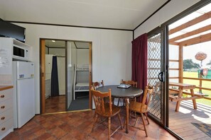 Cabin, 2 Bedrooms, River View | In-room dining