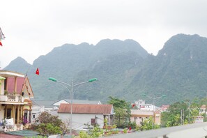 Chambre familiale, vue sur la montagne | Vue de la chambre