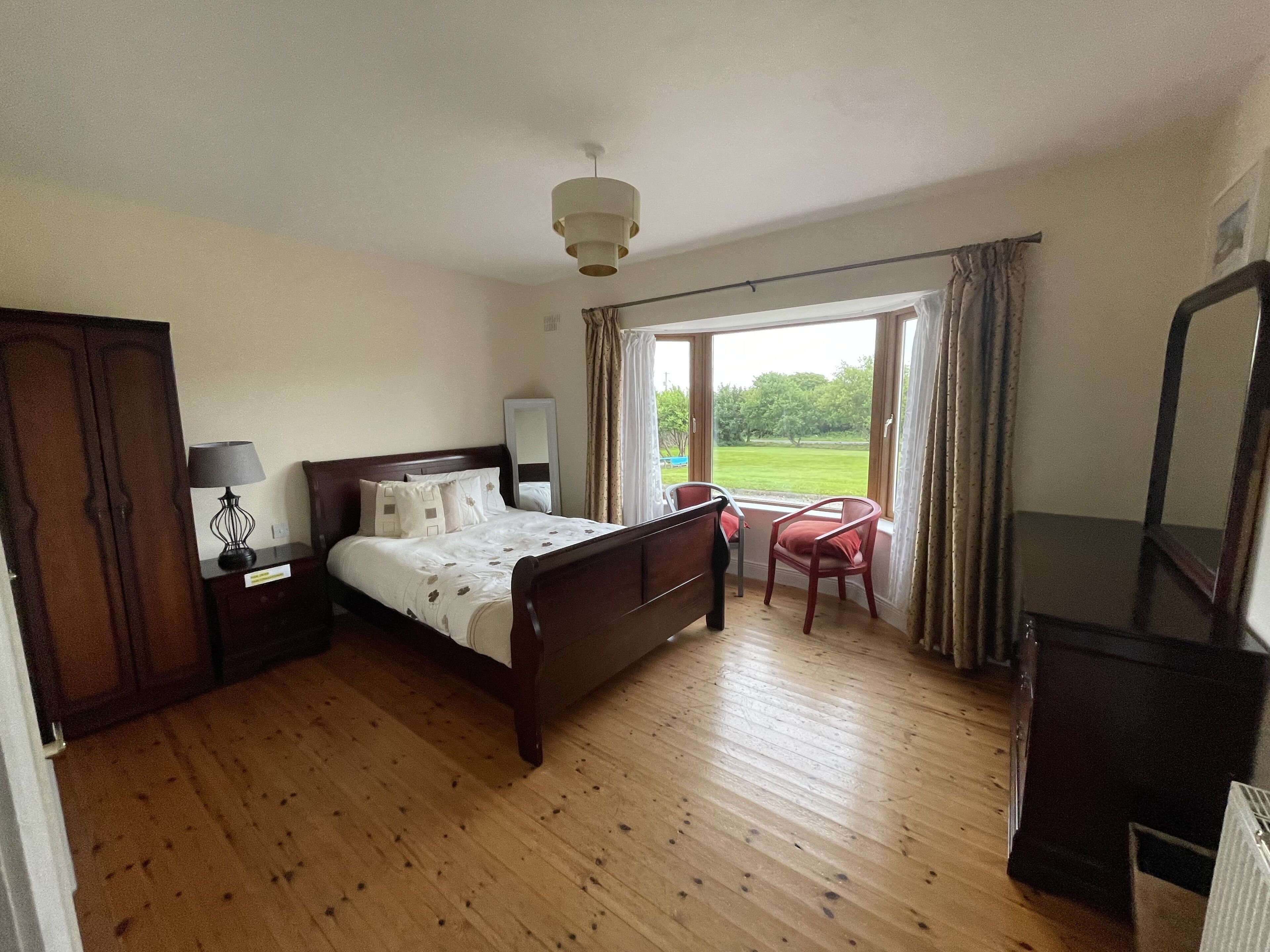 3 bedrooms, iron/ironing board, travel cot, free WiFi